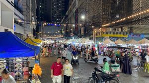 Experience the Best of Bangkok: Staying Near Pratunam Market